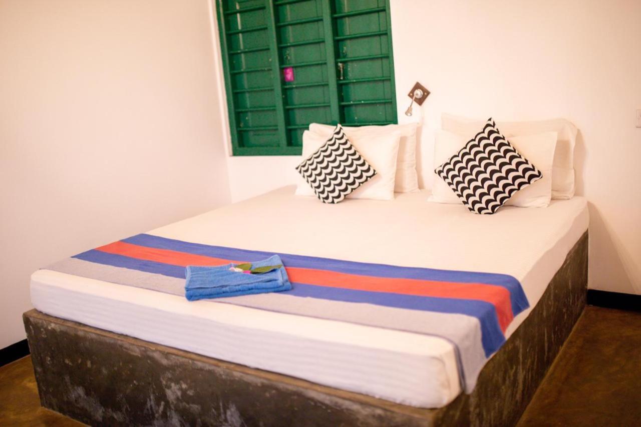 Backpack Beach Hostel & Reggae Bar Boossa Bagian luar foto