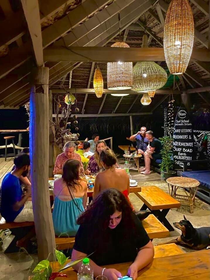Backpack Beach Hostel & Reggae Bar Boossa Bagian luar foto