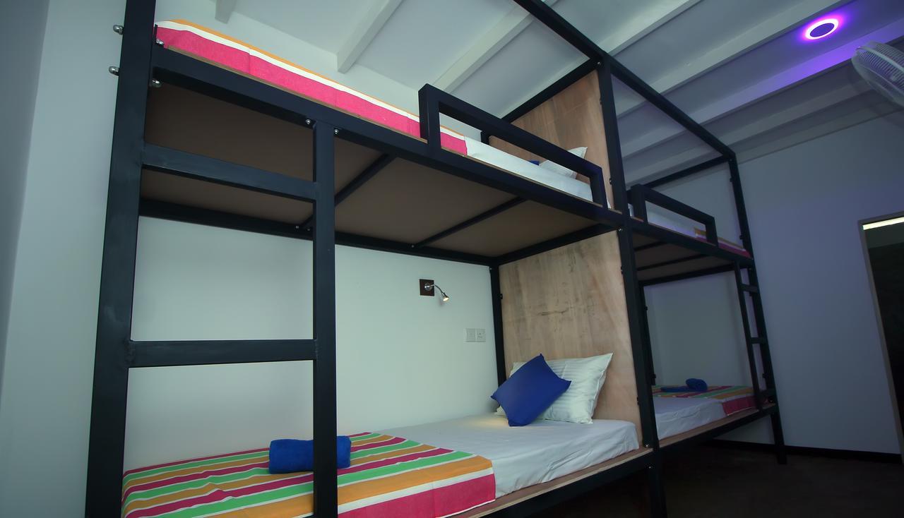 Backpack Beach Hostel & Reggae Bar Boossa Bagian luar foto