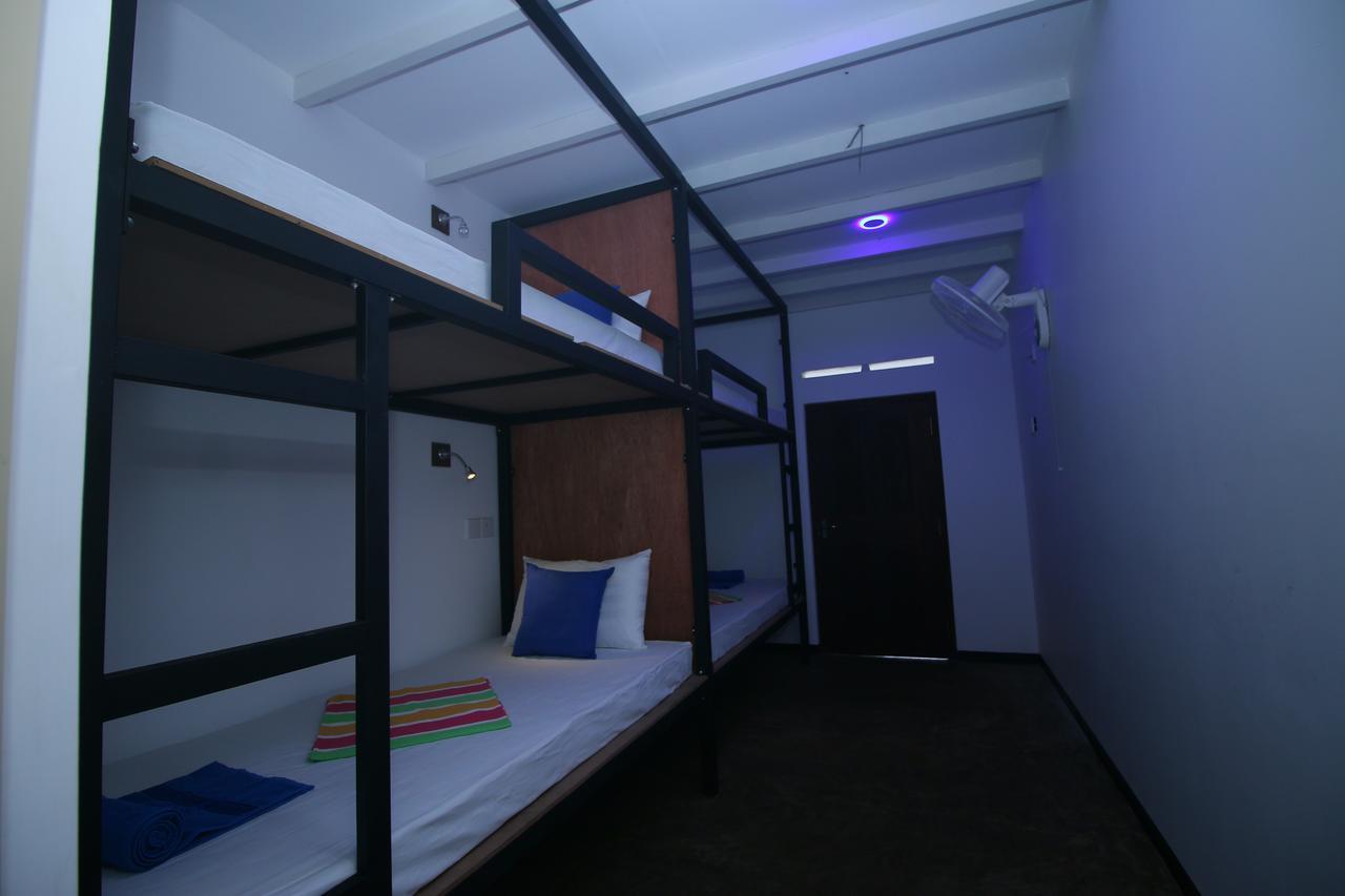 Backpack Beach Hostel & Reggae Bar Boossa Bagian luar foto